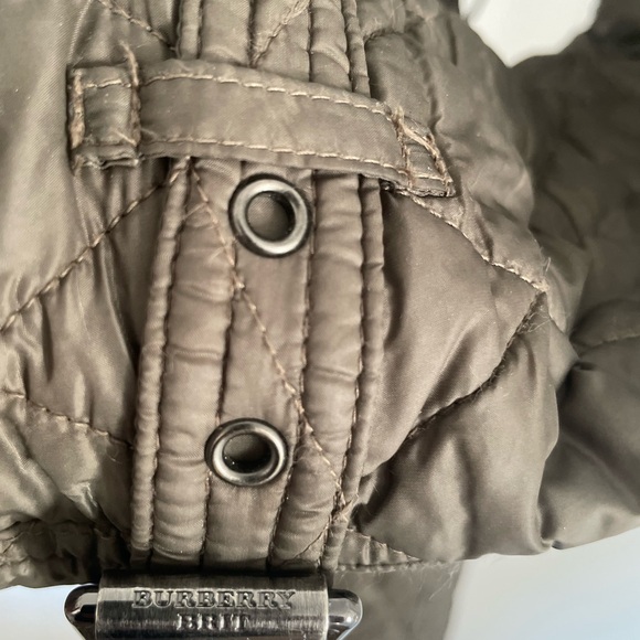 Burberry Quilted Trench Coat in Olive - Picture 4 of 7